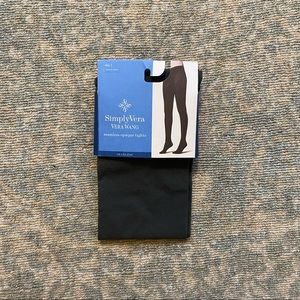 NWT Vera Wang opaque tights